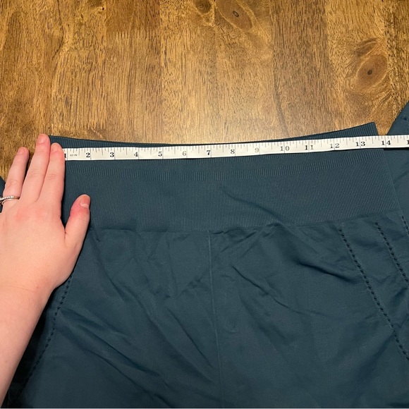 Fabletics High Rise Blue Leggings Large 22” Inseam Athletic Workout Athleisure - Picture 4 of 9